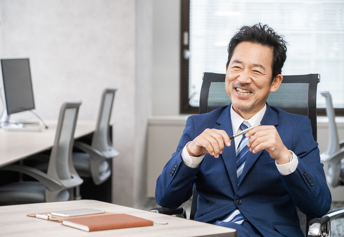 法人向け・中小企業<br />
Aさん「仕事に合わせたきめ細やかな補償で安心です」<br />
